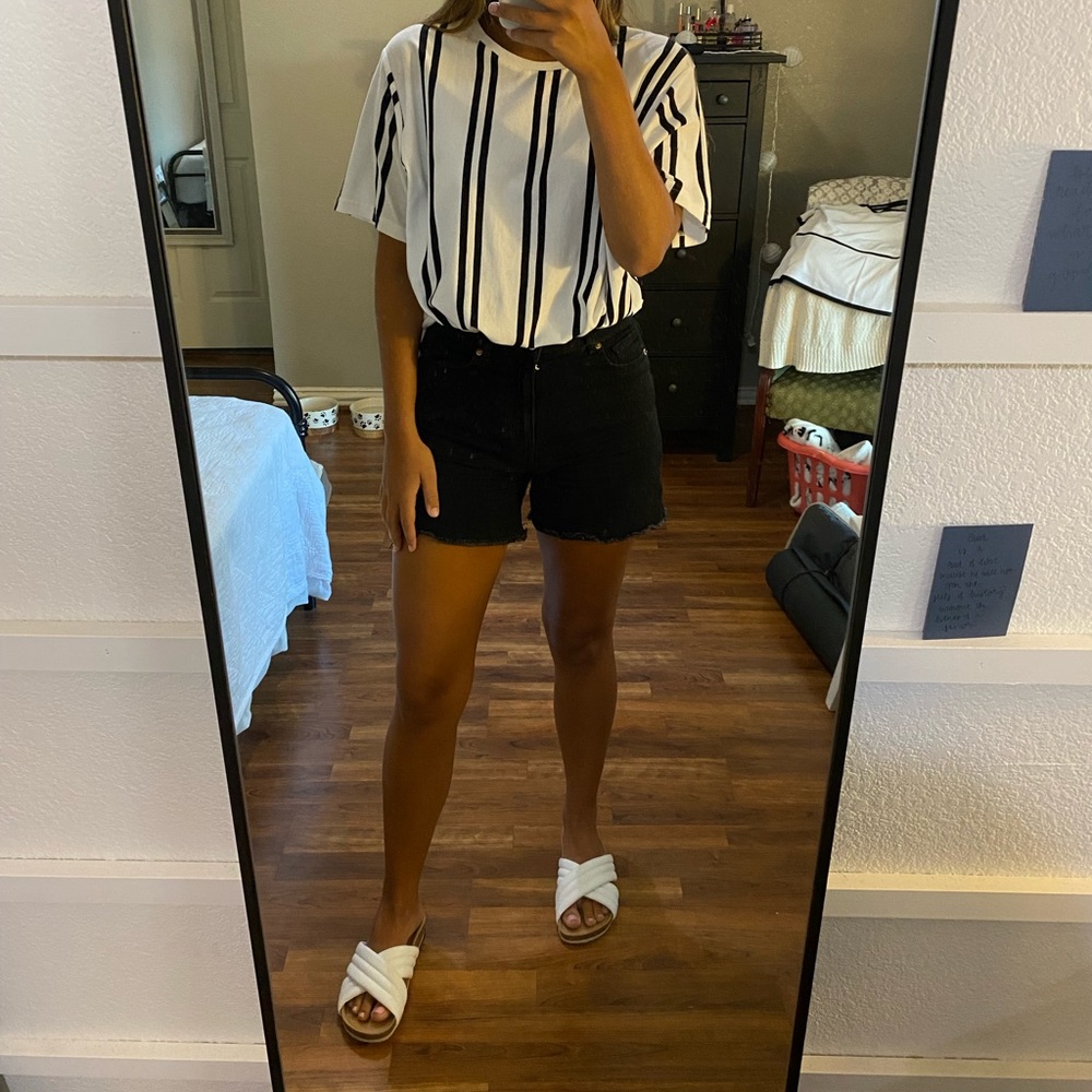 Large striped t-shirt